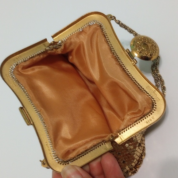 Whiting & Davis Gold Mesh Mini Clutch Purse, - Picture 10 of 11